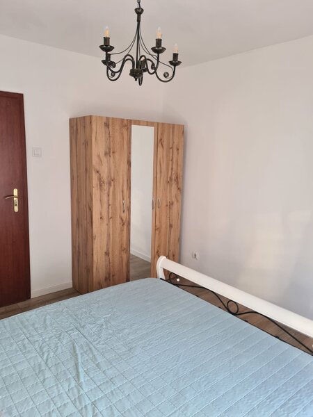 Piata Romana, metrou apartament  3 camere